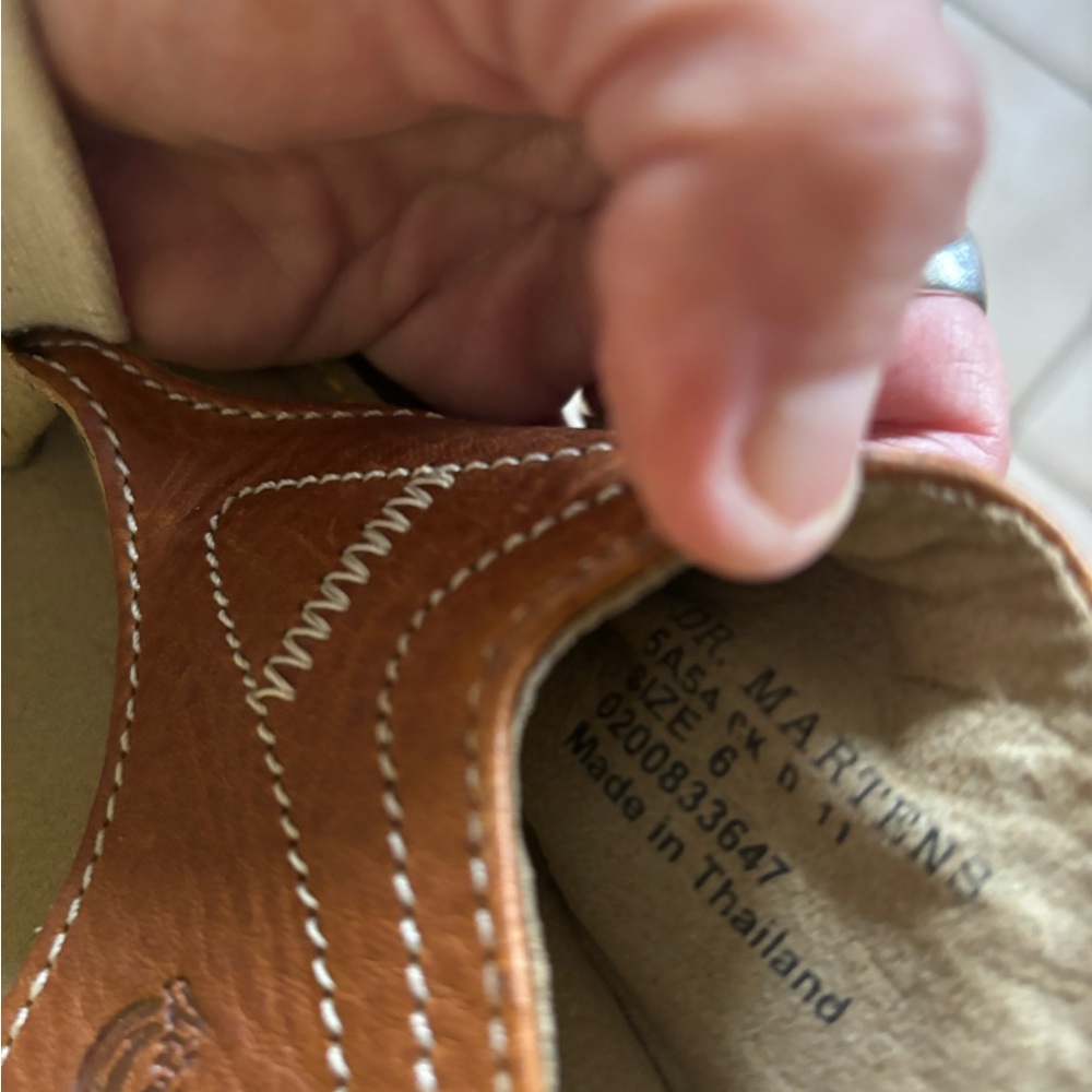 Dr. Martin flip flop sandals - Picture 8 of 11